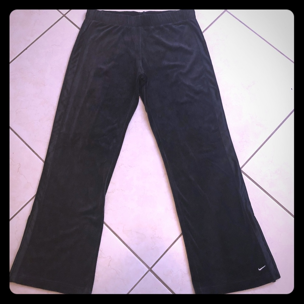 Black Nike Velour pants w slit ankles Size Large